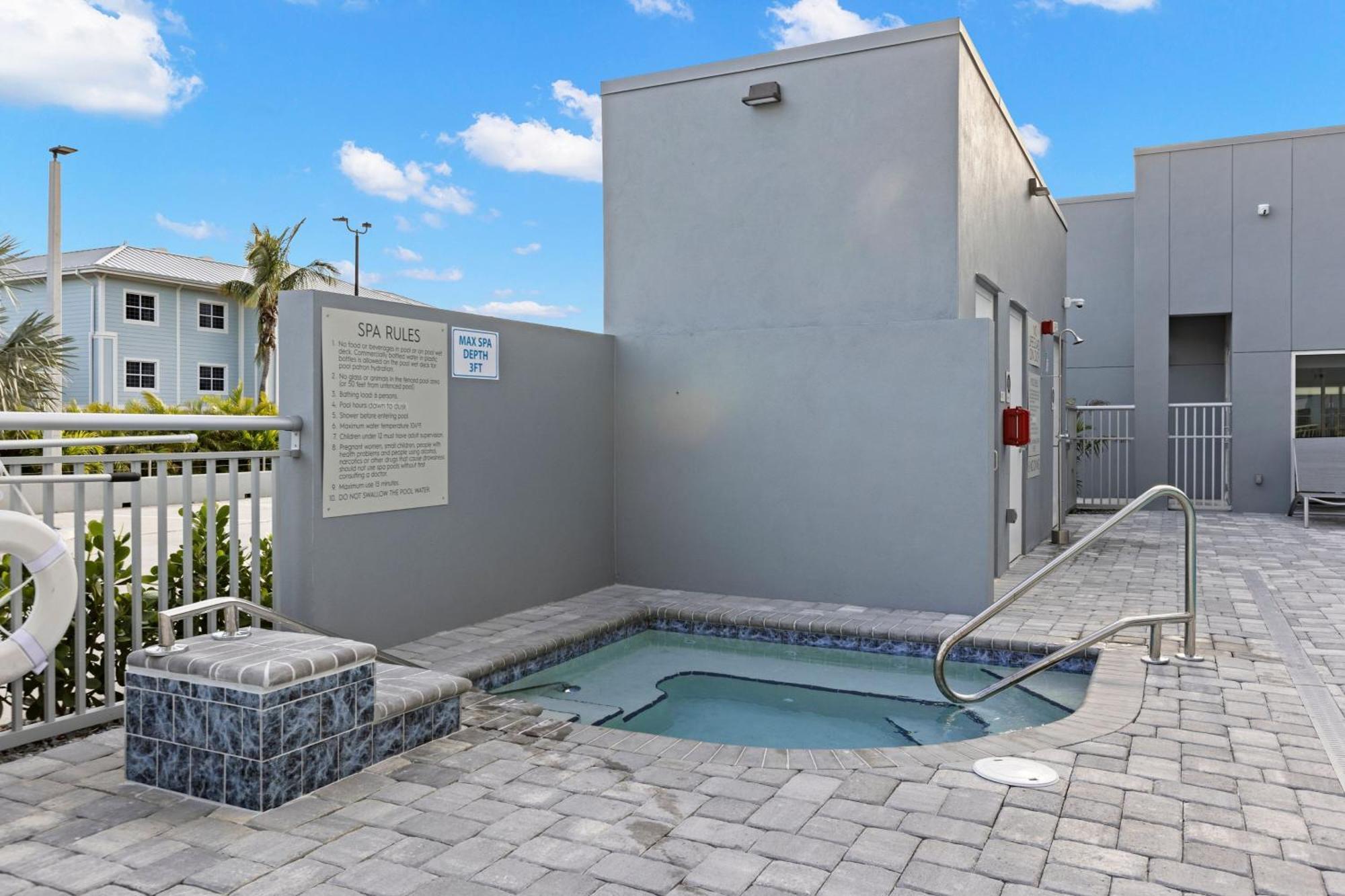 Towneplace Suites By Marriott Cape Canaveral Cocoa Beach Zewnętrze zdjęcie